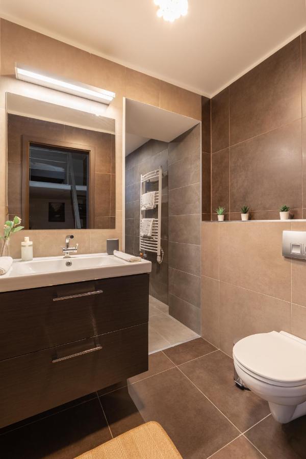 Apartment New, Centrally Located, But Quiet 4 Sleeper Budapest