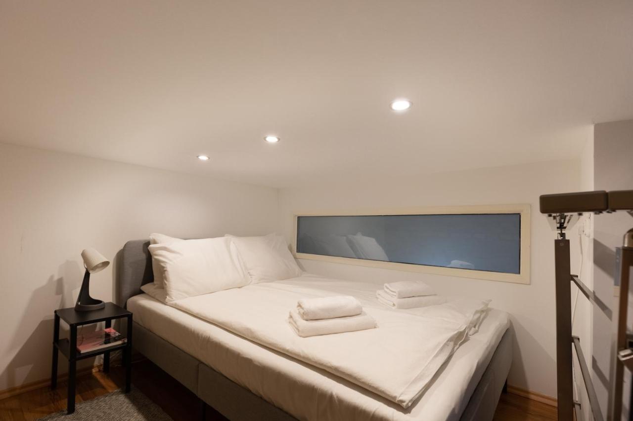 New, Centrally Located, But Quiet 4 Sleeper Apartment Budapest