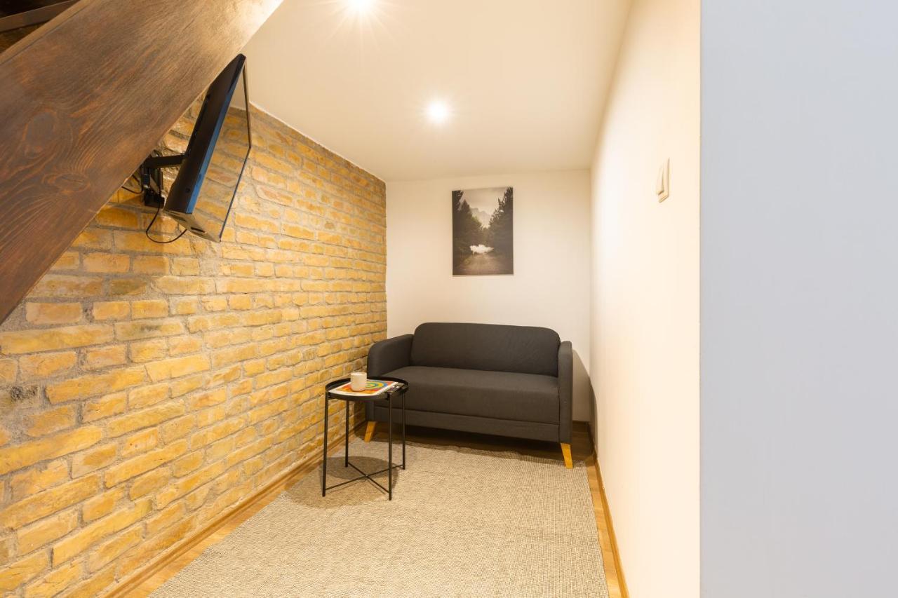 New, Centrally Located, But Quiet 4 Sleeper Lejlighed *